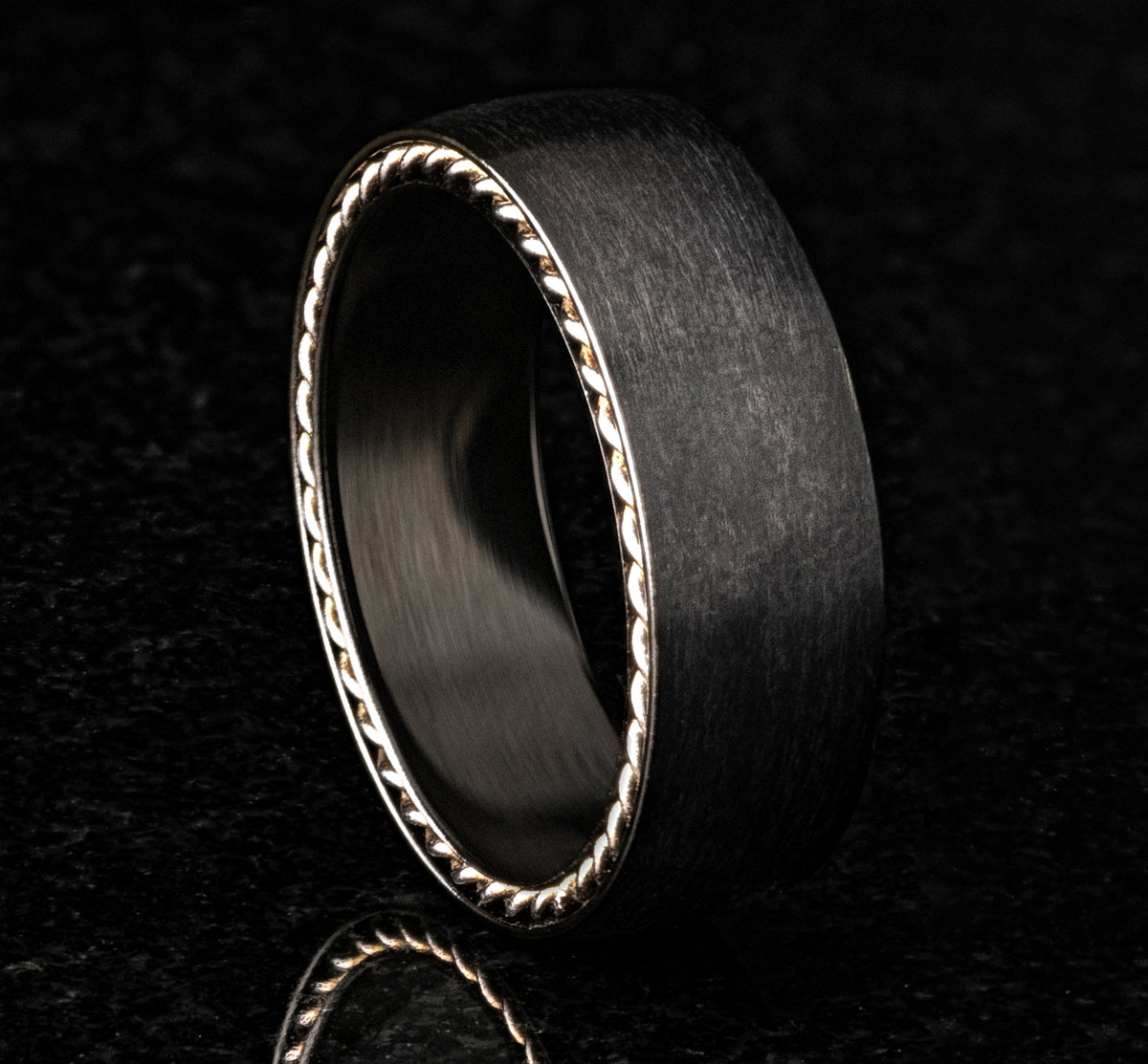 THE PORT - Black Titanium - image 4