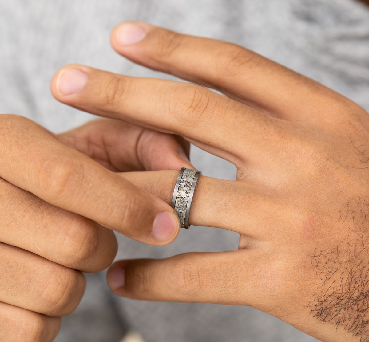 THE STUD - Grey Tantalum / 14K White Gold - image 5