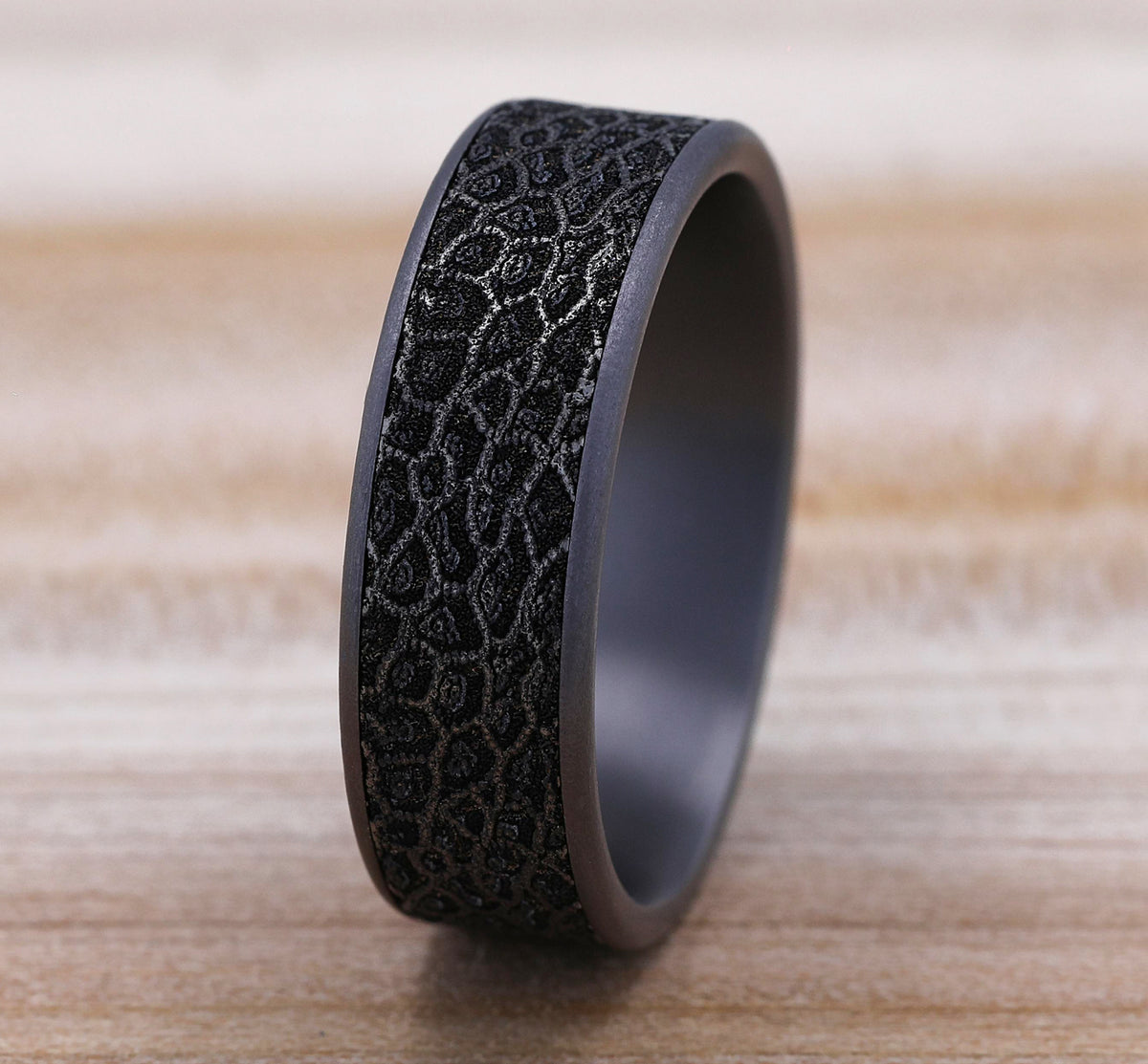 THE CORAL - Grey Tantalum / Grey/Black Titanium - image 4