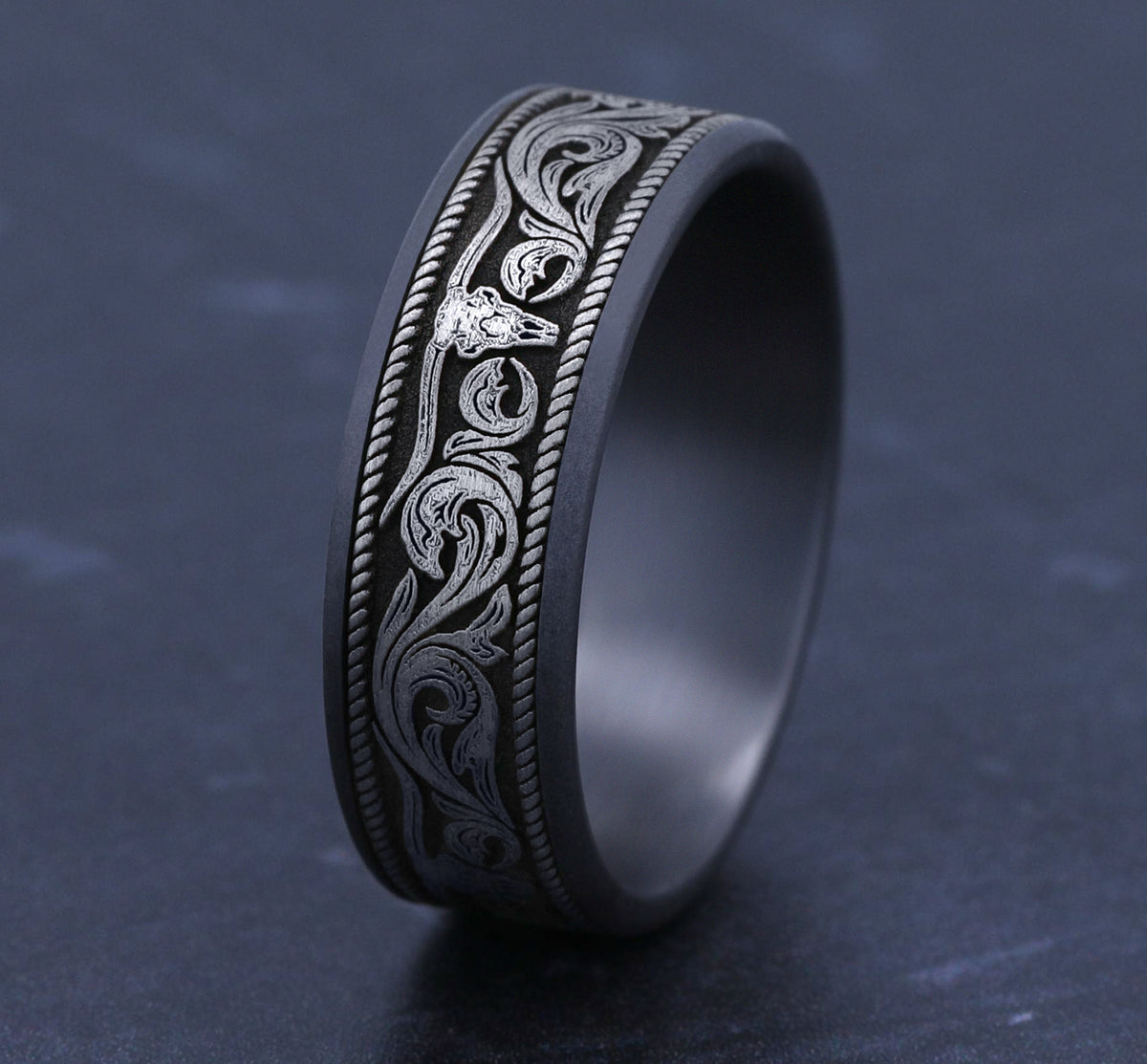 THE LONGHORN - Grey Tantalum / 14K White Gold - image 4