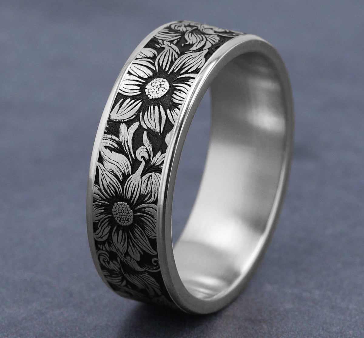 THE SUNFLOWER - 14K White Gold - image 4