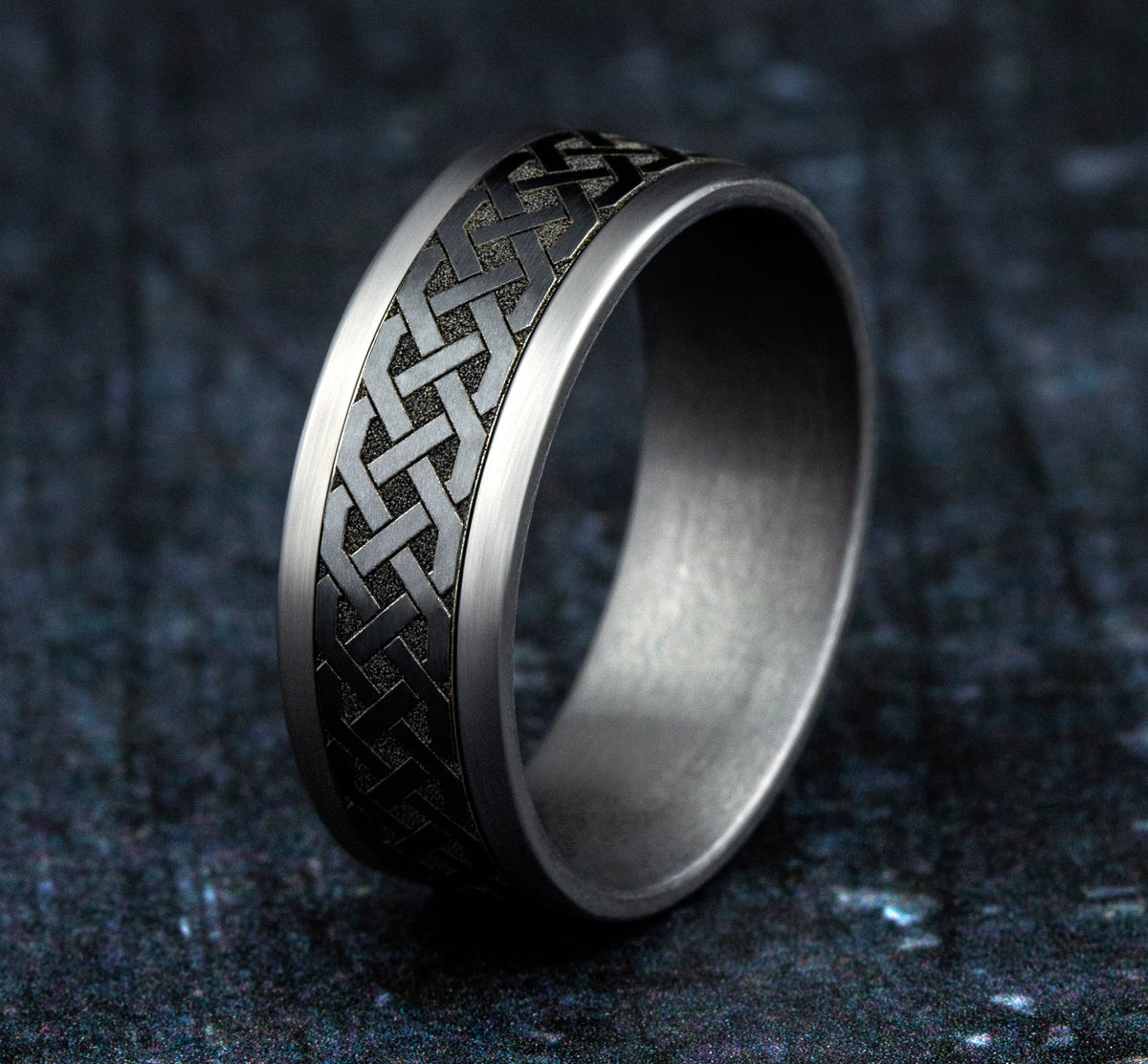 THE ADARE - Grey Tantalum / Black Titanium - image 4