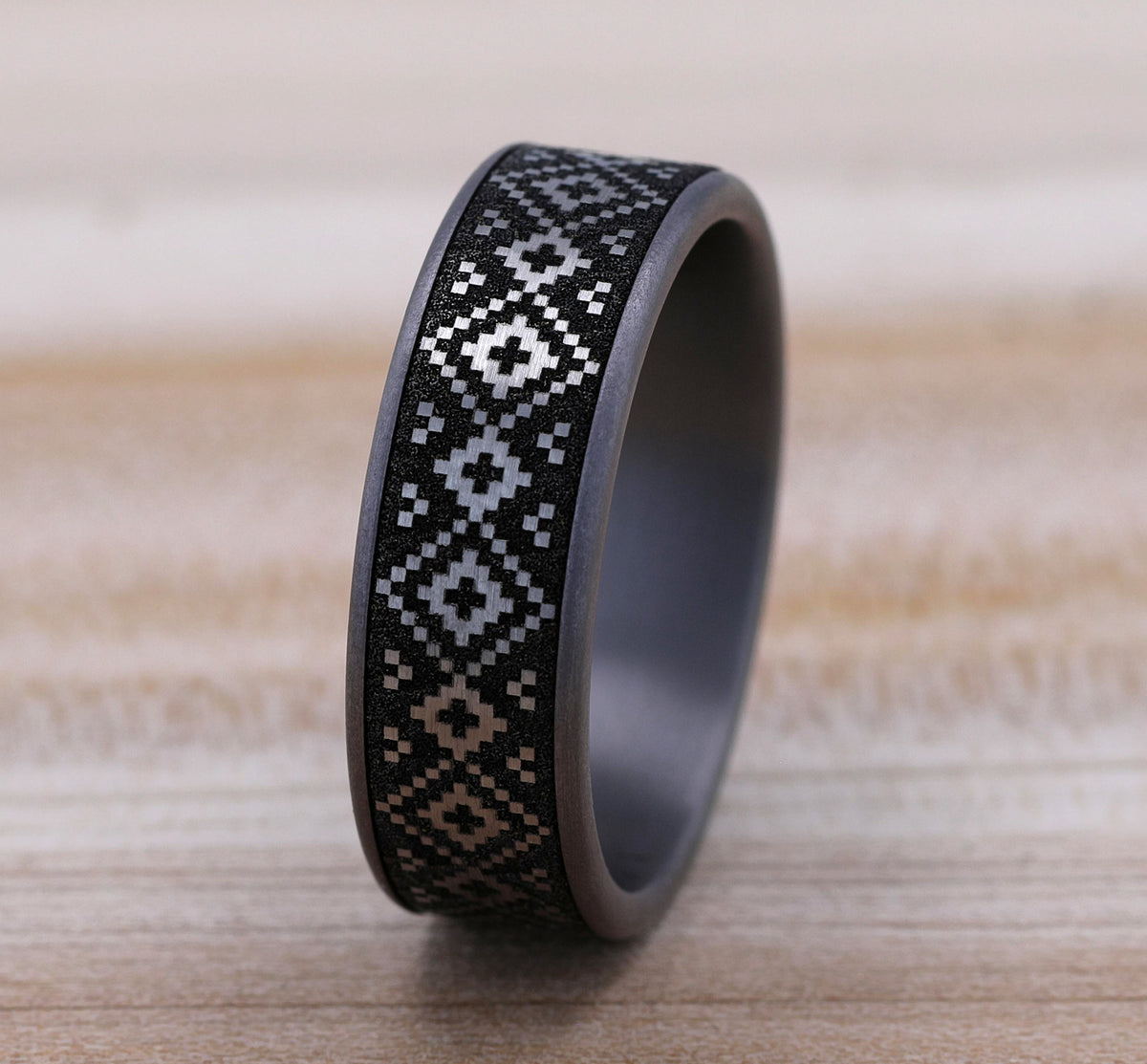 THE ISLE - Grey Tantalum / Grey/Black Titanium - image 4